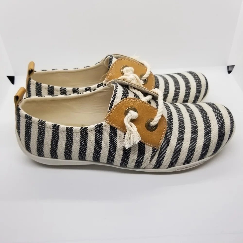 Ros Hommerson Calypso striped slip-on sneaker in black/cream size 9